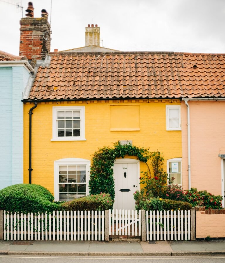 Moving To A New Home : Life Changes by Eleanor